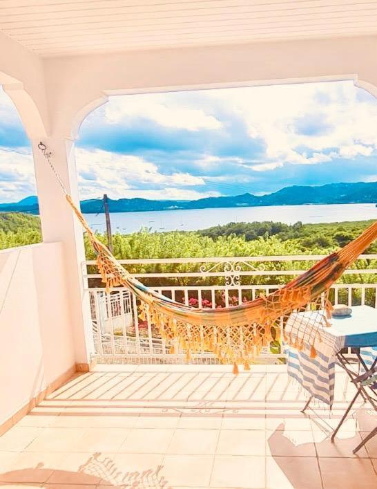 Villa Avec Vue T2 A T5 Duo De La Baie Le Robert Exterior foto